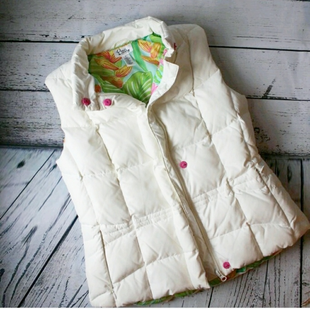 Lilly Pulitzer Whit Down Vest Pink Buttons Small - Picture 1 of 7